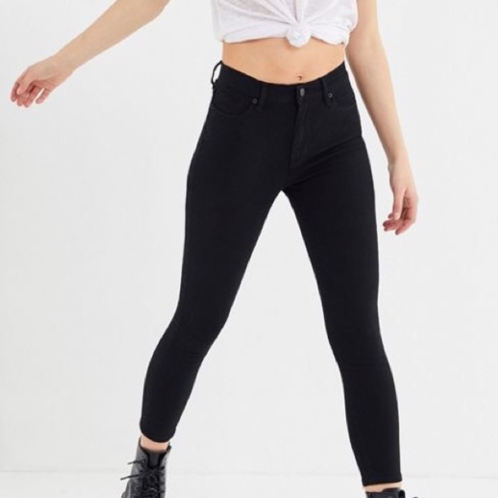 ❄️ SALE BDG Twig Super High Rose Frayed Jeans